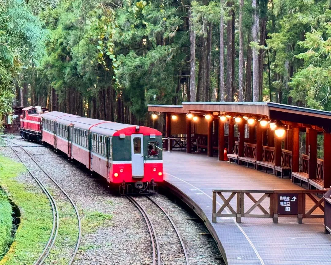Red forest train at an Alishan station